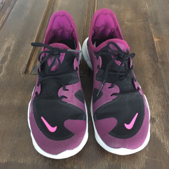 Nike Sneakers - Picture 3 of 6